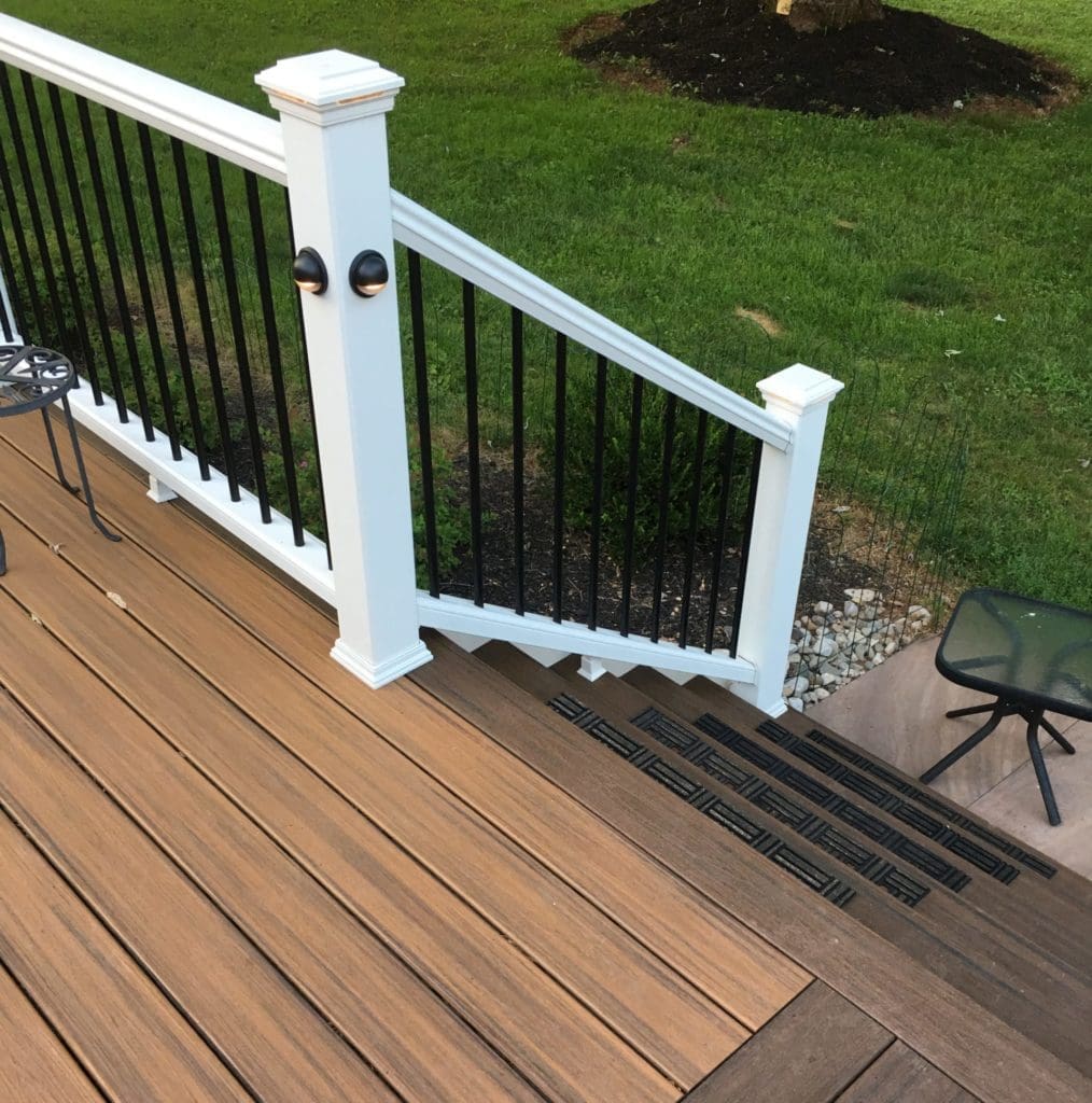 composite decking with white railing